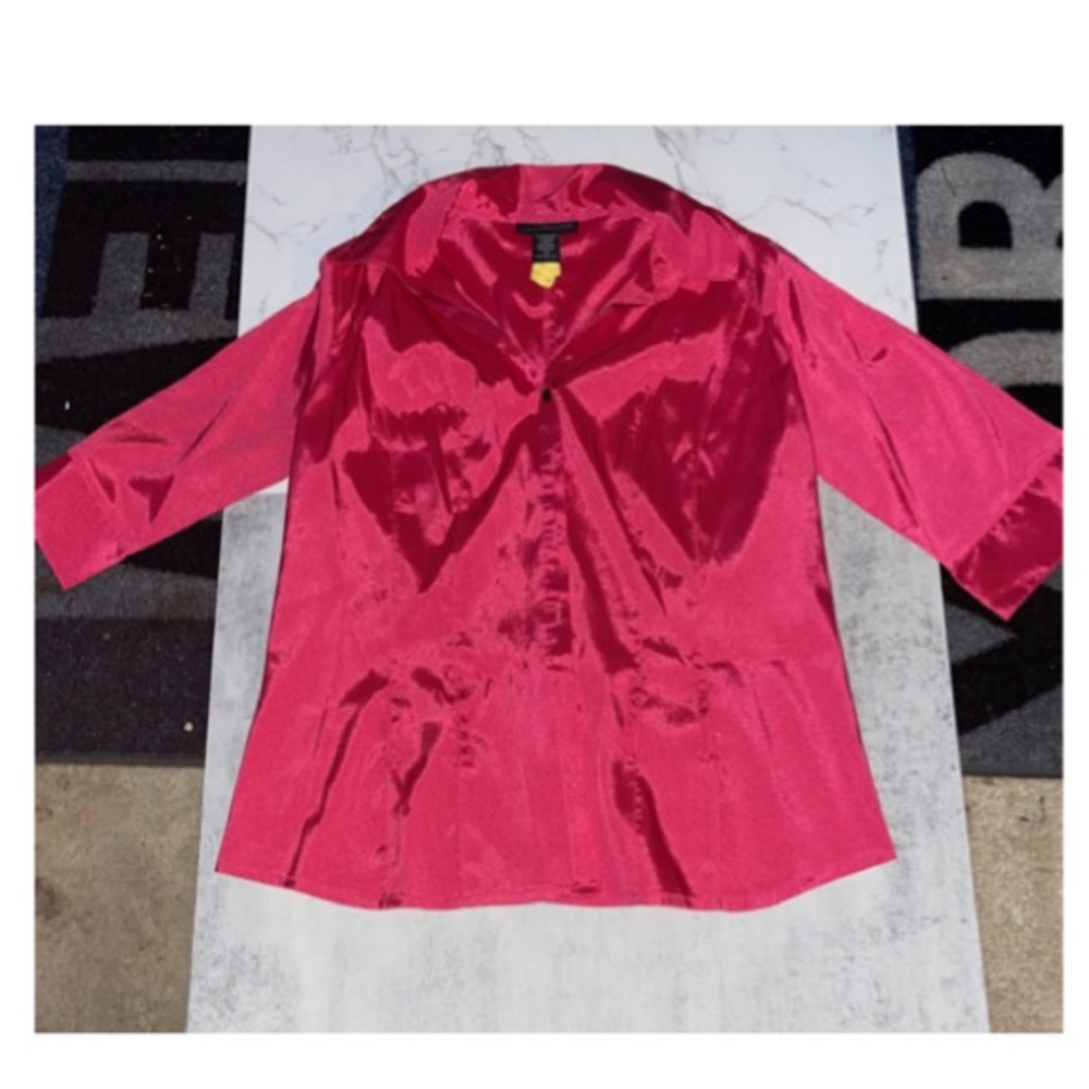 NWOT Pink Satin Jennifer Lauren Button down Blouse - Picture 4 of 5